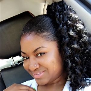 Meet your Posher, Romeesha